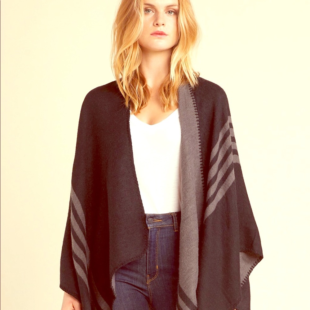 BB Dakota Poncho